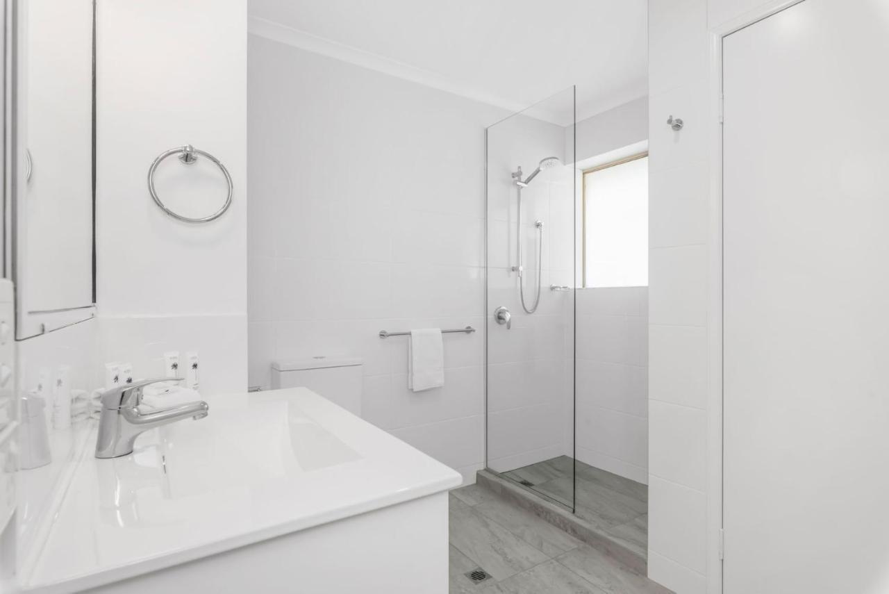 Pelican Beach Resort Нусавил Екстериор снимка